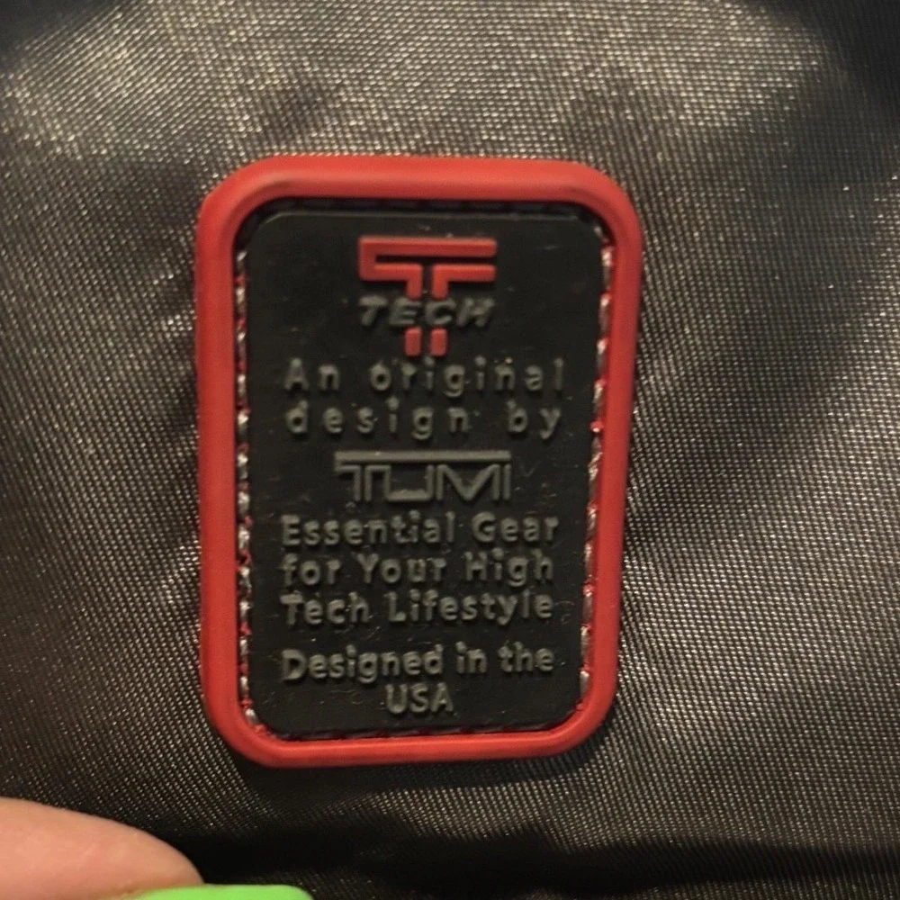 T-Tech by Tumi 5589D Ballistic Nylon‎ Laptop Messenger Bag Black